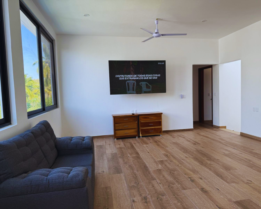 Sala de televisión en planta alta