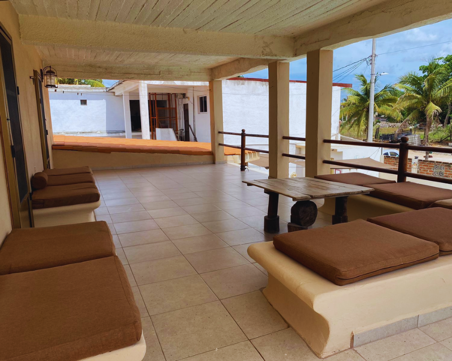 Terraza en planta alta de la propiedad